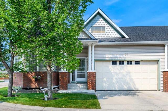 25 Prestwick Pond Terrace SE Calgary, AB T2Z 2K1