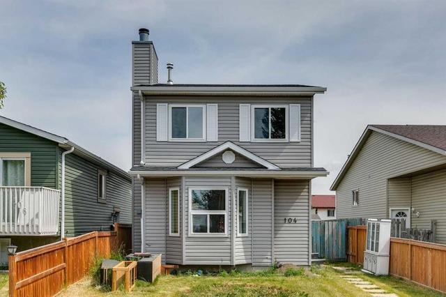 104 Falmere Way NE Calgary, AB T3J 2Y5