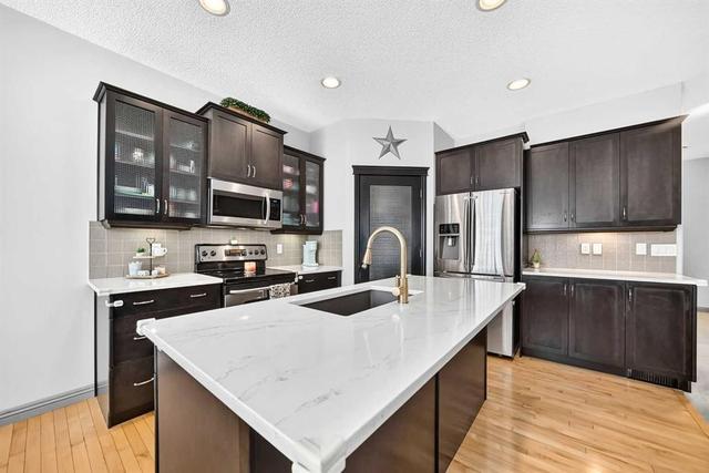 59 Prestwick Street SE Calgary, AB T2Z 4S5