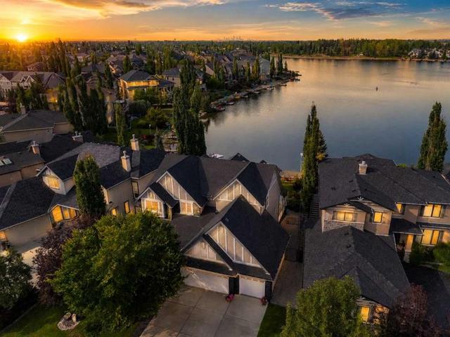 39 Chapala Terrace SE Calgary, AB T2X 3V8