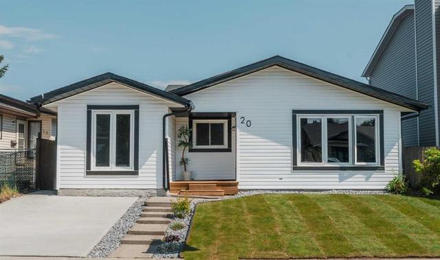 20 Castlegrove Way NE Calgary, AB T3J 1T7