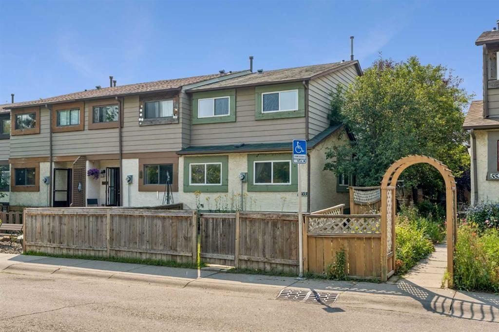 5603 1 Avenue Se, Calgary, AB - Outdoor
