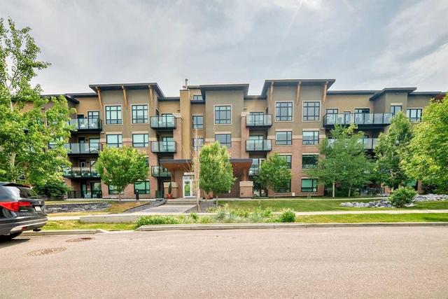 107-145 Burma Star Road SW Calgary, AB T4C 8A8