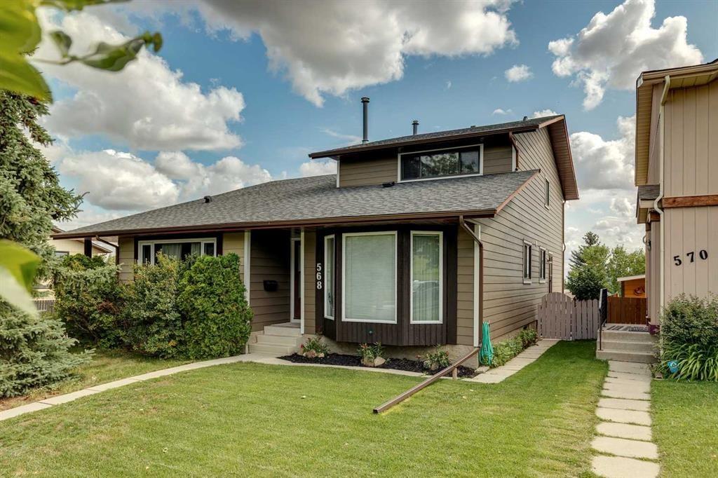 568 Strathcona Drive Sw, Calgary, AB - Outdoor With View