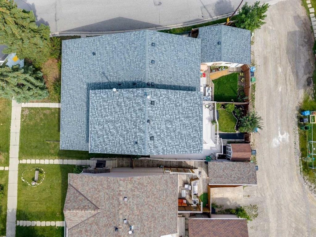 568 Strathcona Drive Sw, Calgary, AB - Outdoor With View