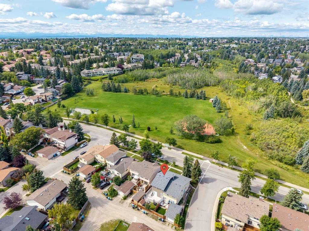 568 Strathcona Drive Sw, Calgary, AB - Outdoor With View