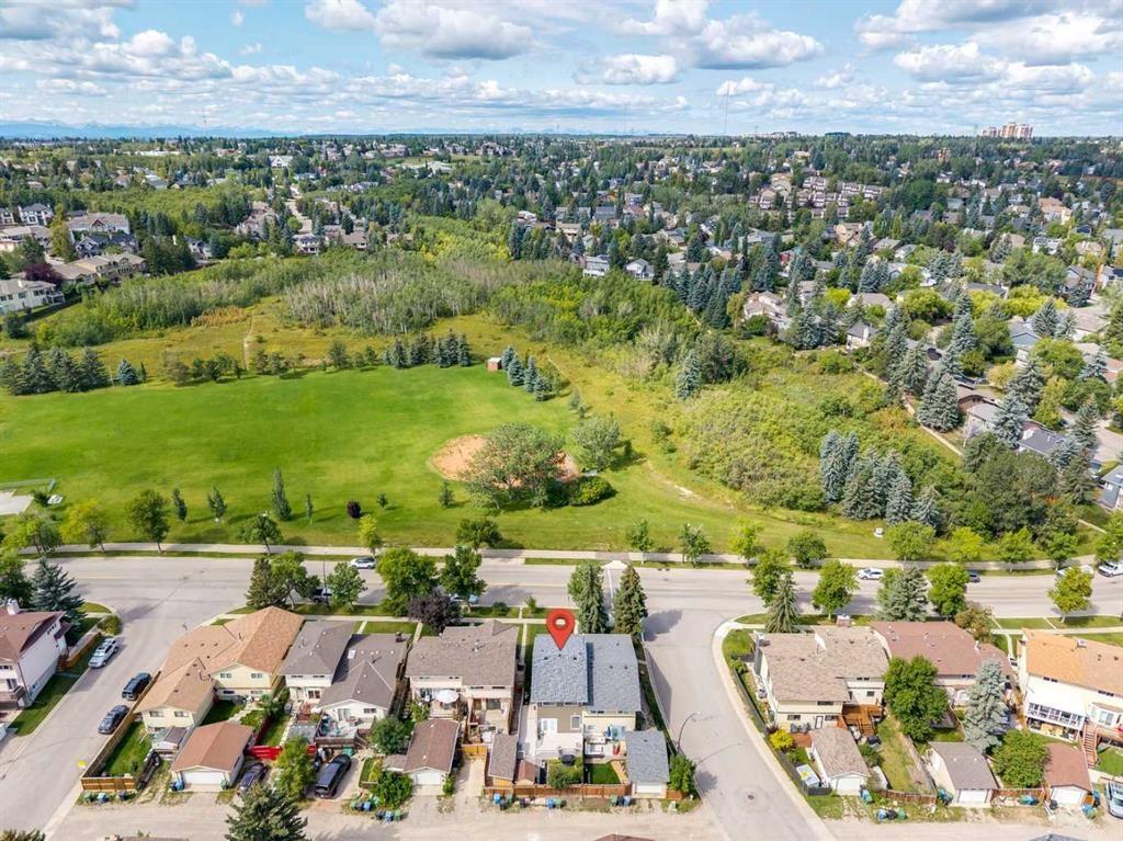 568 Strathcona Drive Sw, Calgary, AB - Outdoor With View
