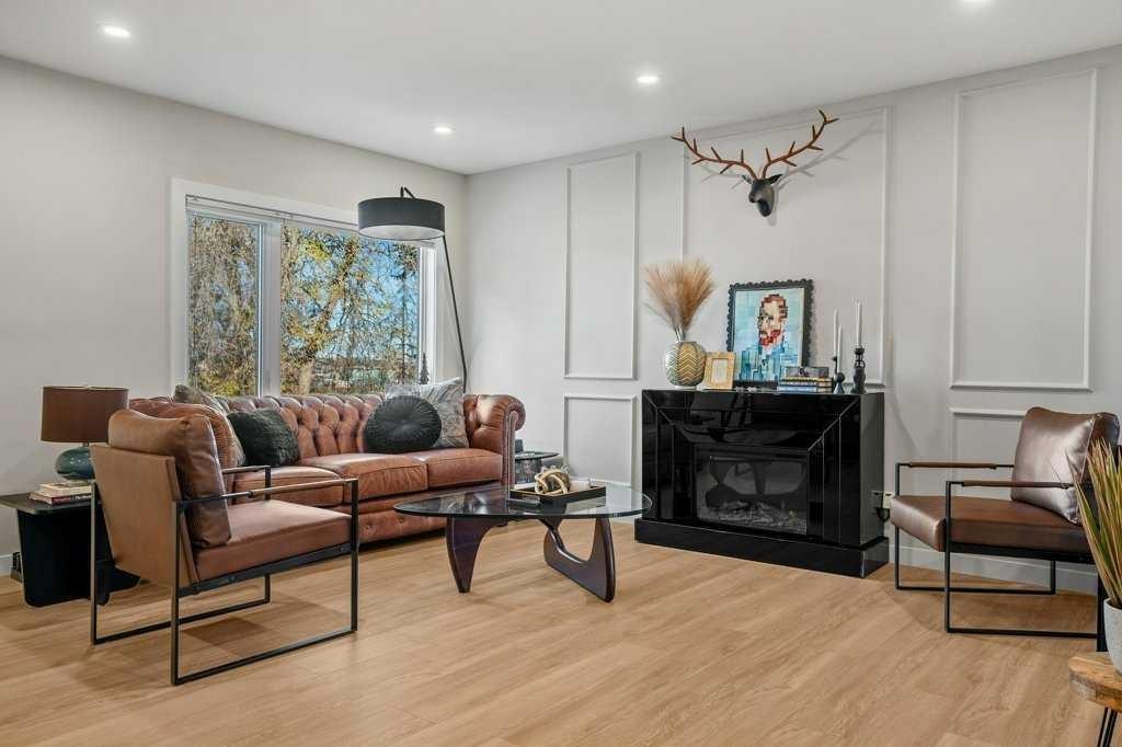 2316 State Road Sw, Calgary, AB - Indoor