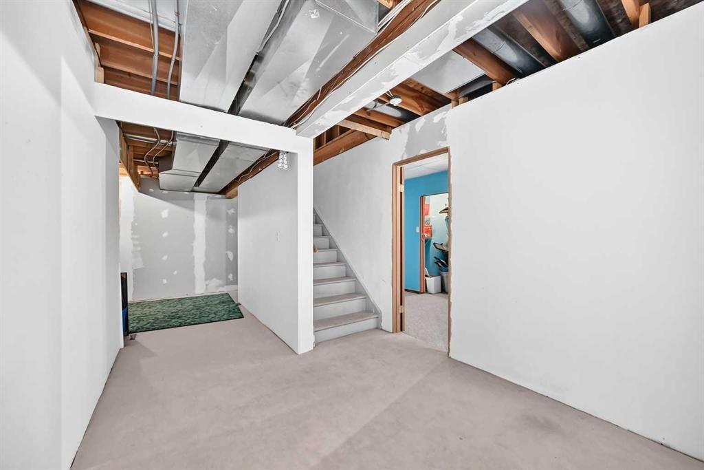 228 Arbour Ridge Way Nw, Calgary, AB - Indoor Photo Showing Other Room