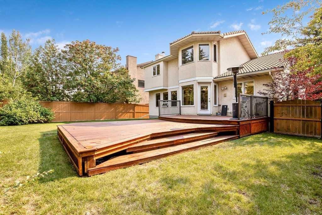 208 Hawkview Manor Place Nw, Calgary, AB - Outdoor With Deck Patio Veranda