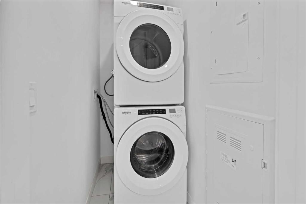 2101-76 Cornerstone Passage Ne, Calgary, AB - Indoor Photo Showing Laundry Room