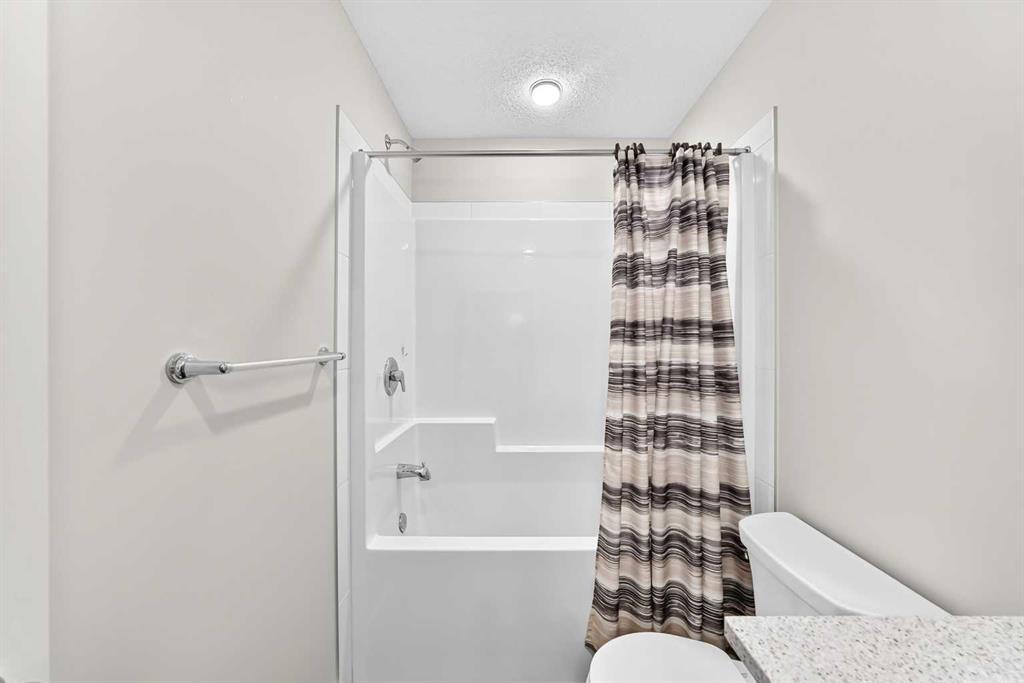 112 Carrington Boulevard Nw, Calgary, AB - Indoor Photo Showing Bathroom