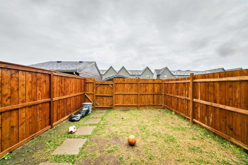 112 Carrington Boulevard Nw, Calgary, AB - Outdoor