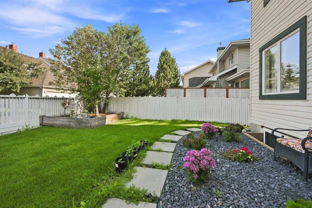 15230 Prestwick Boulevard Se, Calgary, AB - Outdoor With Deck Patio Veranda With Exterior