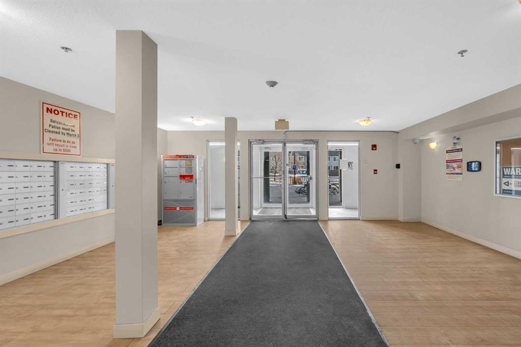 227-355 Taralake Way Ne, Calgary, AB - Indoor Photo Showing Other Room