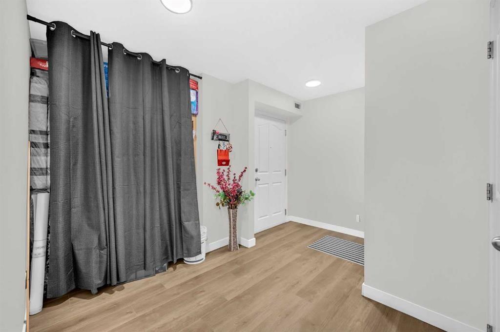227-355 Taralake Way Ne, Calgary, AB - Indoor Photo Showing Other Room
